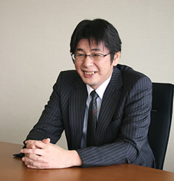 内山緑地建設株式会社 代表取締役社長 内山　剛敏